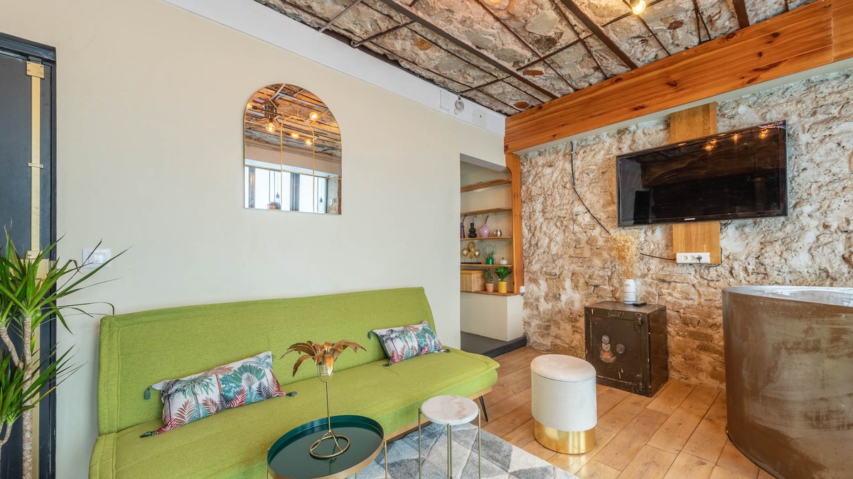 Les Amandiers Apartment | Charmant and chic Parisian appartment