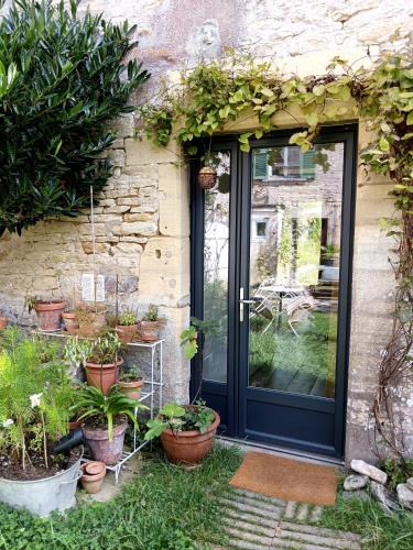 Lion-sur-Mer House | Charmant Studio au rez de chaussée de notre maison de village