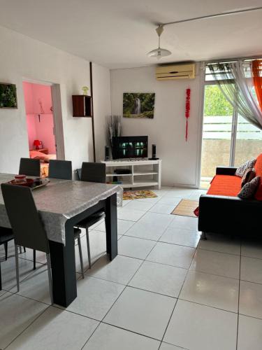 Les Abymes Apartment | Charmant T3 - Raizet