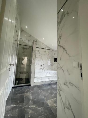 Hatting Apartment | Charmante Ferienwohnung im Herzen Tirols