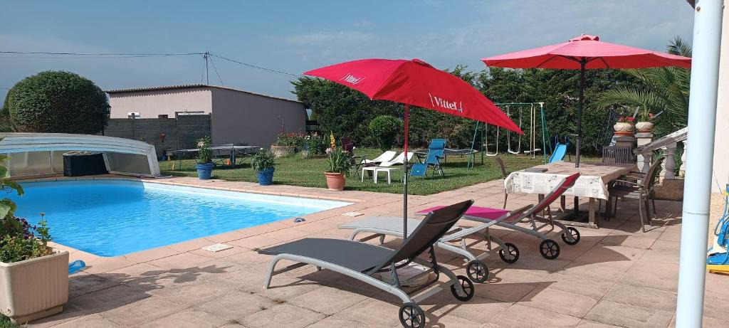 Anneyron House | Charmante maison avec piscine