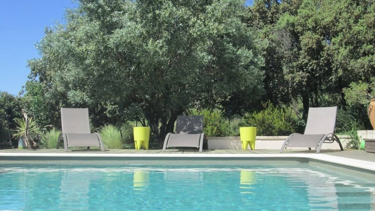 Cournonsec Villa | Charmante Villa Avec Piscine Entre mer et Garrigue. Proche de Montpellier