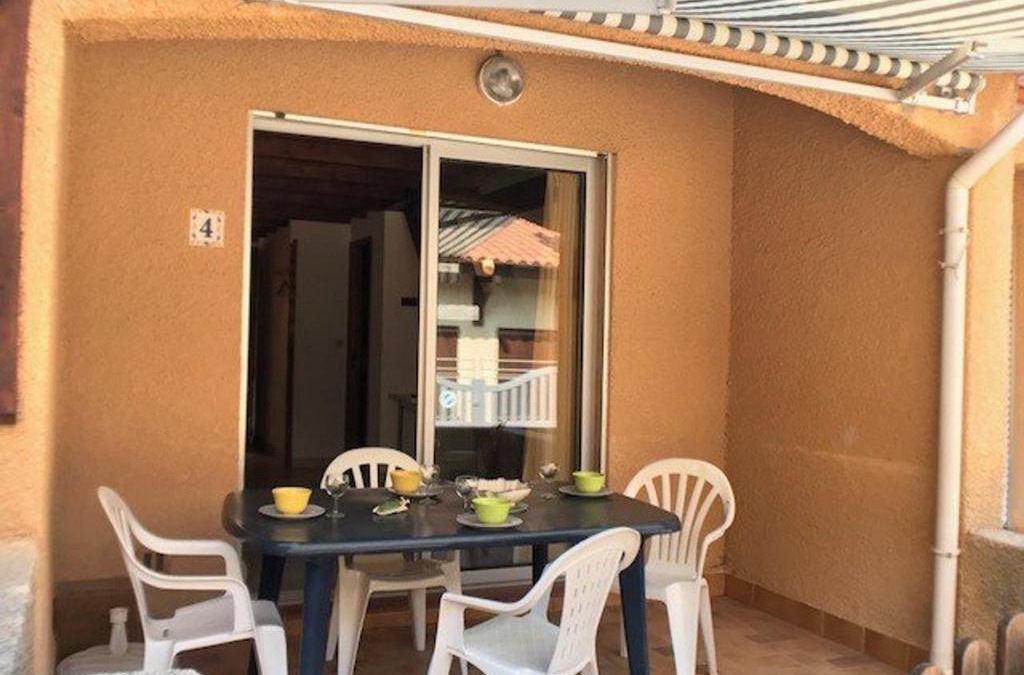 La Franqui Villa | Charmante Villa T3 avec Terrasse, Parking et Proximité Plage - Idéale Familles, 5 Couchages - FR-1-81-472