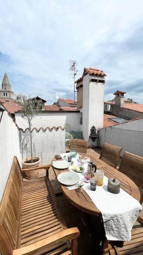 Muggia House | Charmantes Altstadthaus mit Dachterrasse