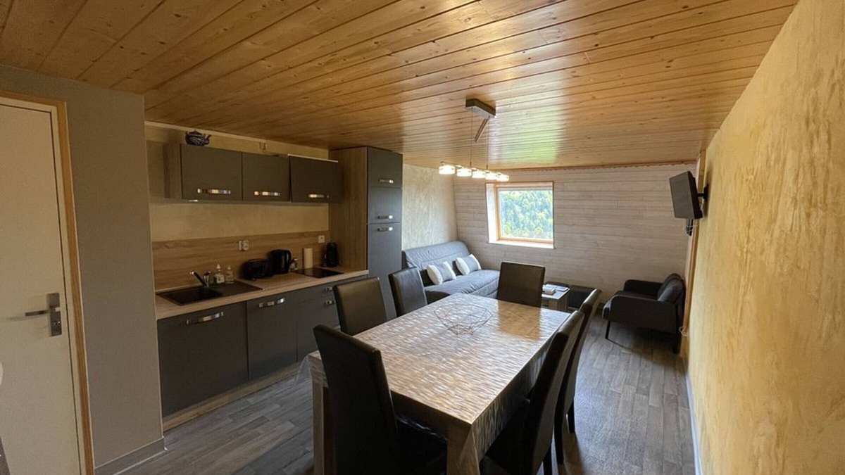 Saint-Jacques-des-Blats Apartment | Charming Duplex with Mountain View, Near Slopes - 2 Bedrooms, Sleeps 6, Free Parking