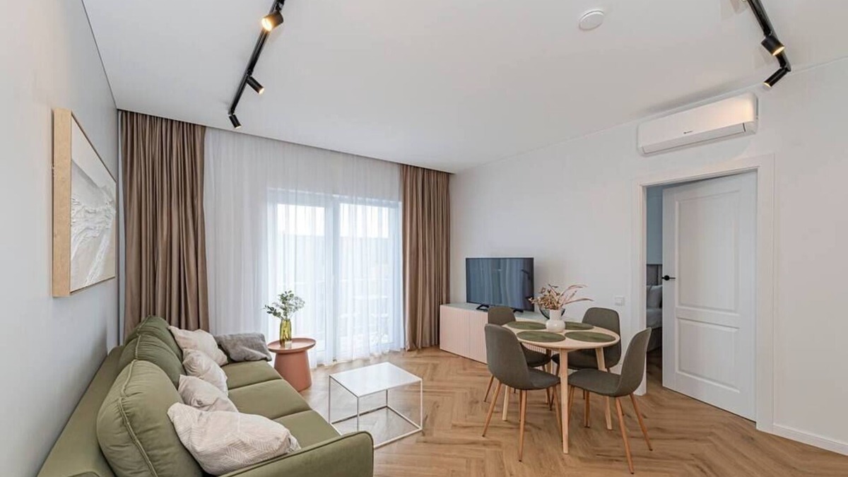 Kaunas Apartment | Charming 1 BD Apartment by Hostlovers