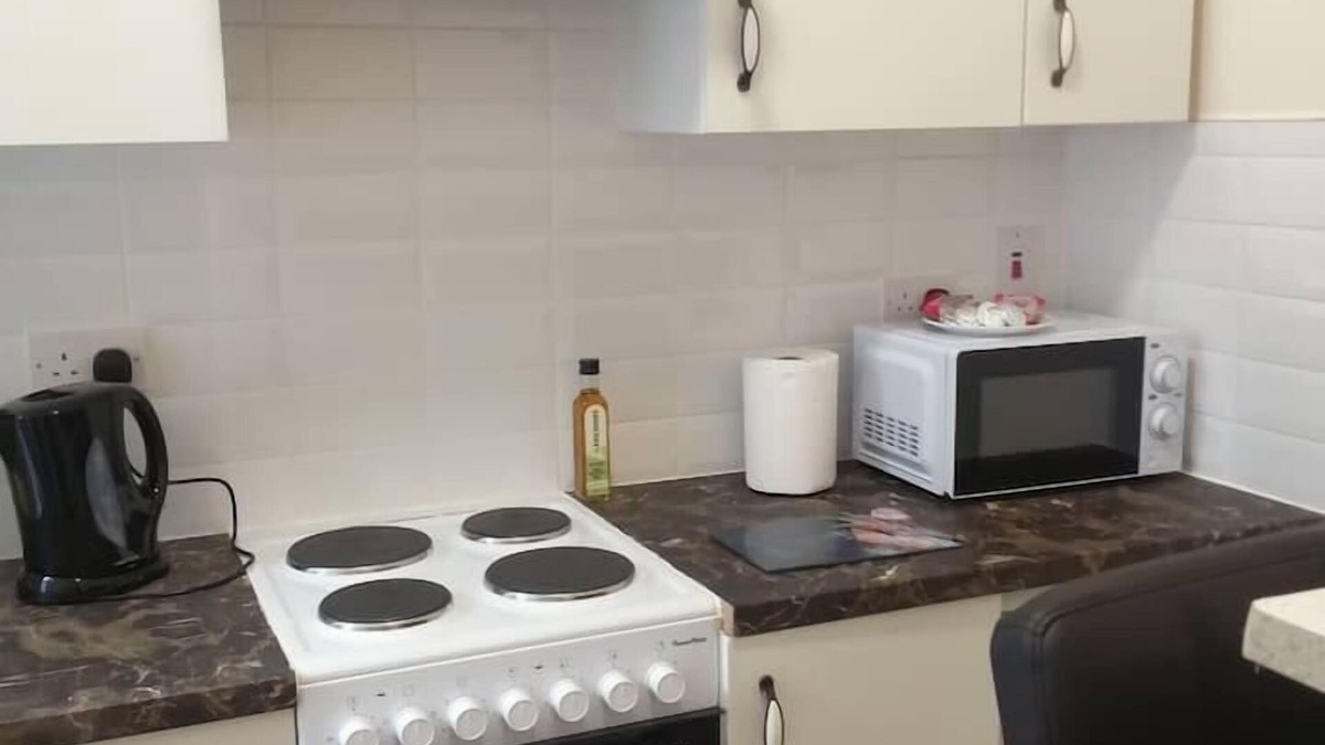 Cork Apartment | Charming 1-Bed Apartment in Cork