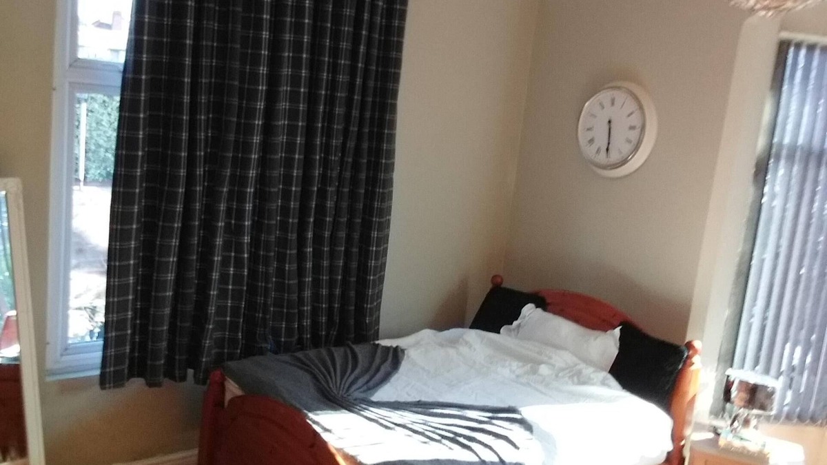 Headingley Apartment | Charming 1-Bed Studio in Leeds