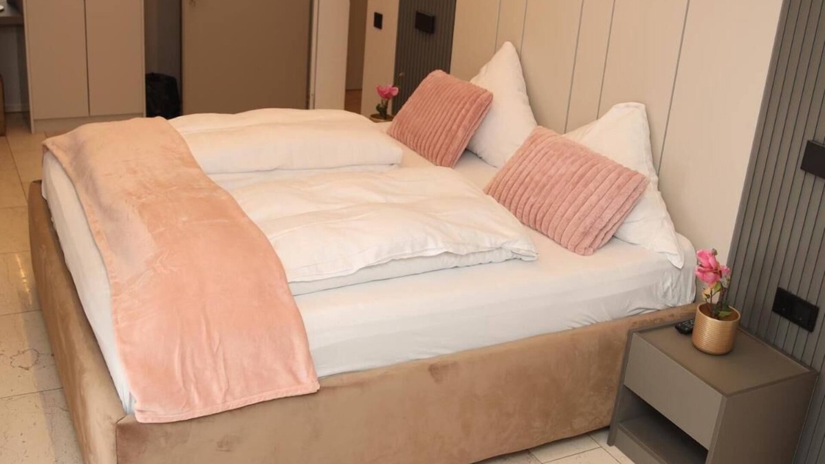 Bad Salzuflen House | Charming 1-Bedroom Retreat in Bad Salzuflen with Balcony & Wheelchair Access