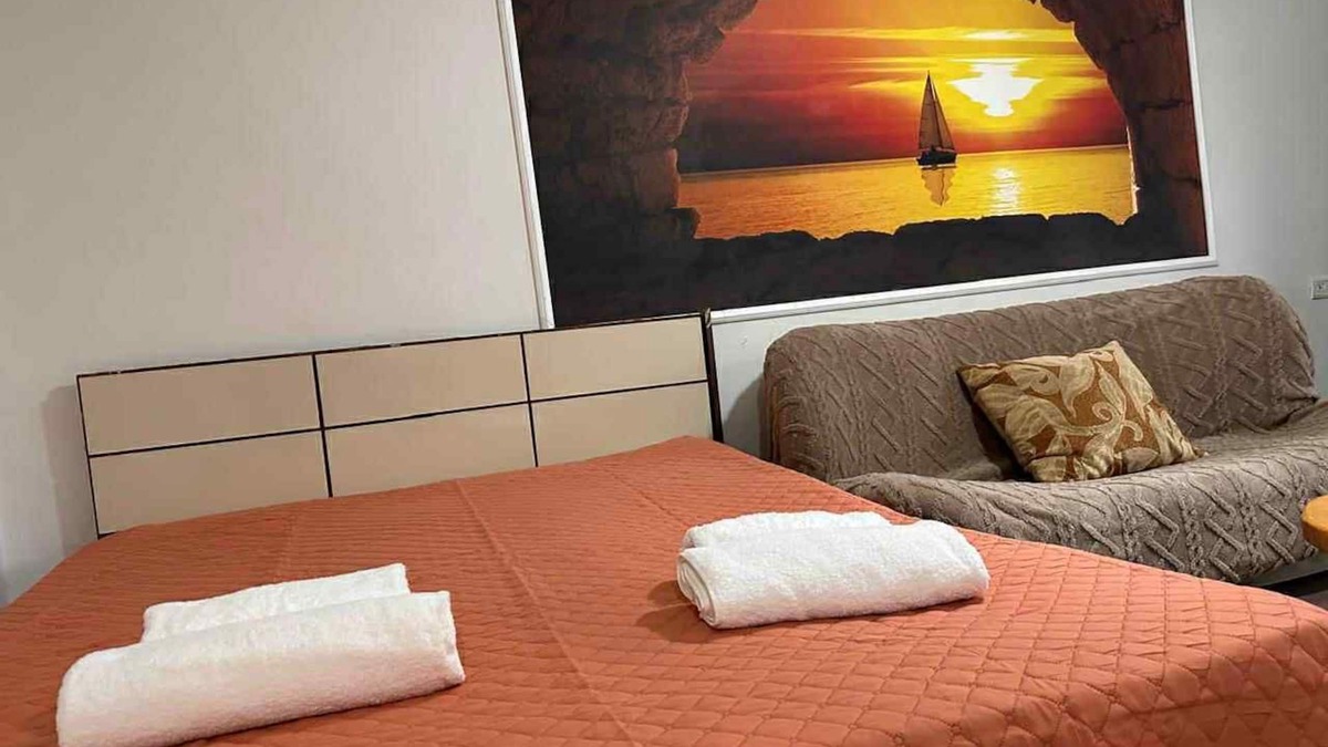 Saburtalo Apartment | Charming 1-bedroom apartment in beautiful T'bilisi with WiFi, AC