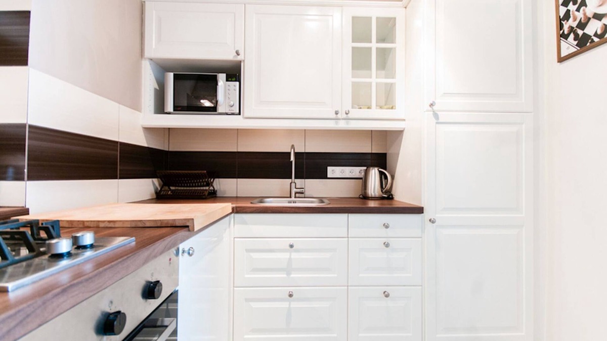 Centrum Apartment | Charming 1-bedroom apartment in lovely Warszawa with WiFi, AC