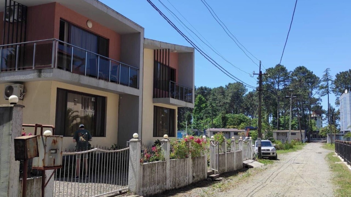 Ureki Apartment | Charming 1-bedroom apartment with WiFi, AC, 2 minutes from the sea – sleeps 5