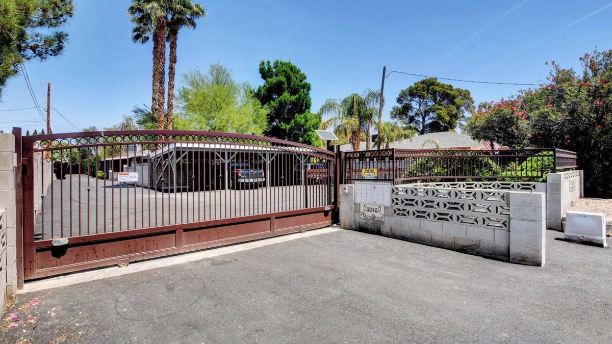 Las Vegas Apartment | Charming 1-bedroom bungalow-longer stays available