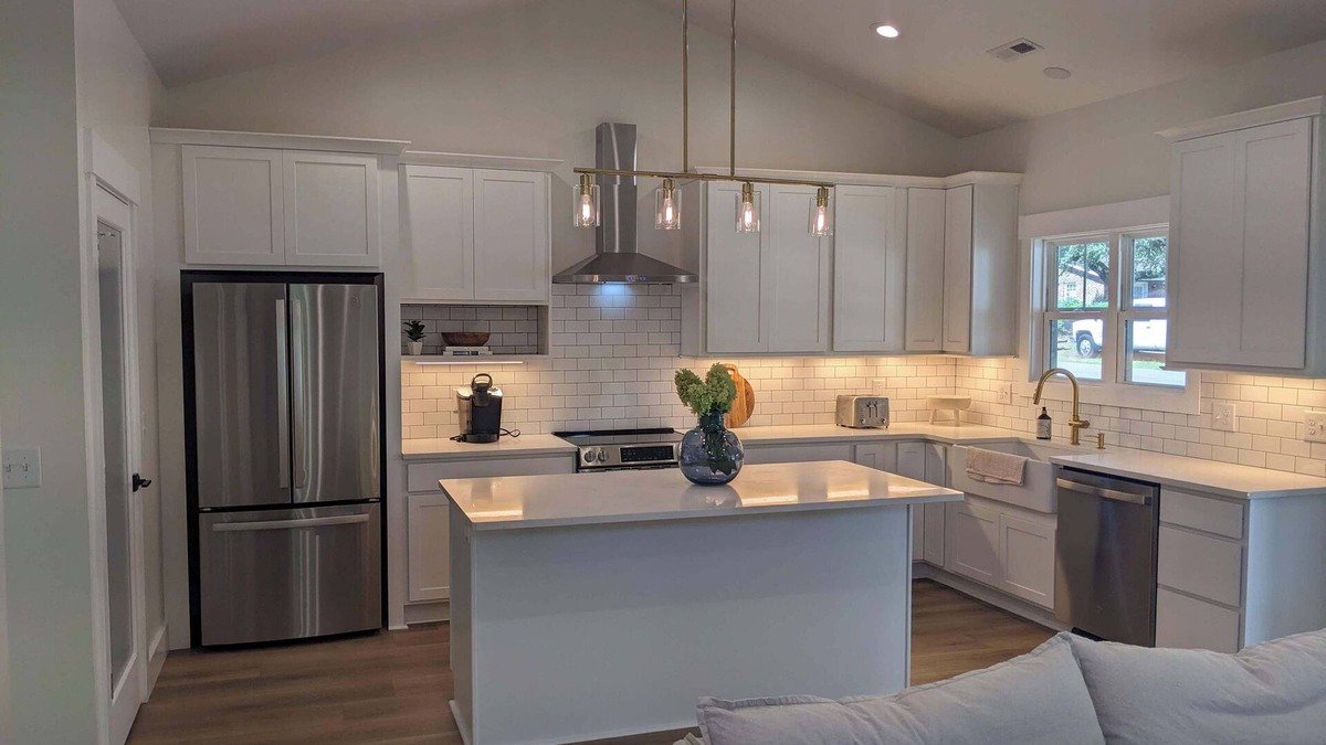 Bayshore Cottage | Charming 1-bedroom cottage in beautiful Wilmington with creek access