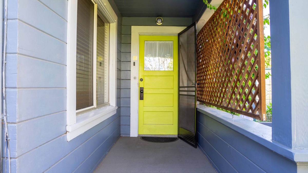 West Alameda Cottage | Charming 1-bedroom cottage in serene Alameda with WiFi