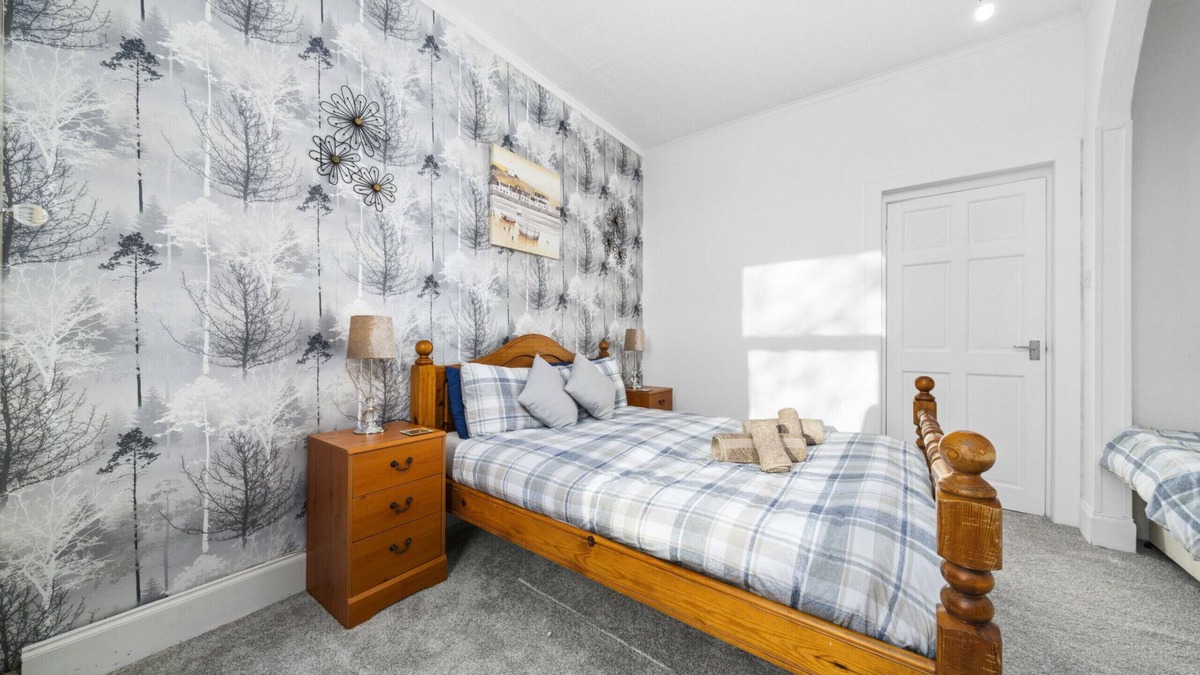 Alexandria Apartment | Charming 1-Bedroom Home in Alexandria
