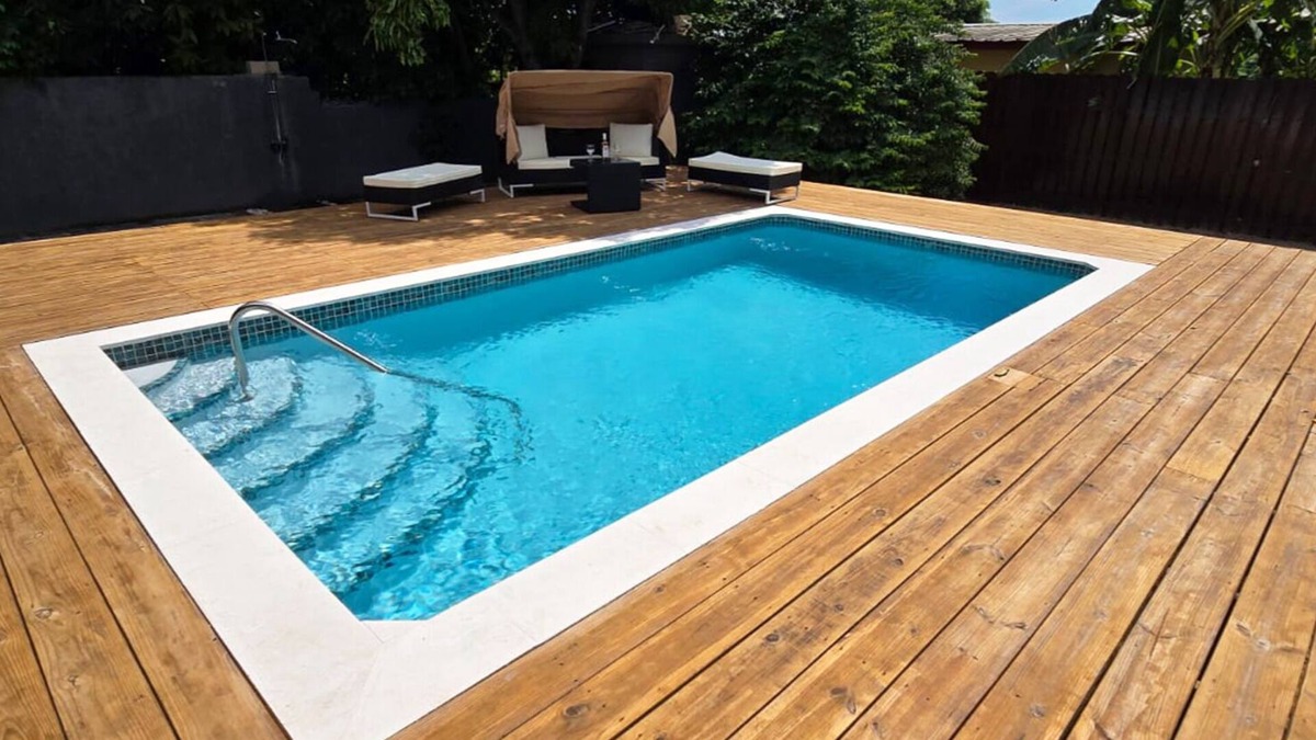 Saint Andrew House | Charming 1-bedroom house in fabulous Kingston with Pool