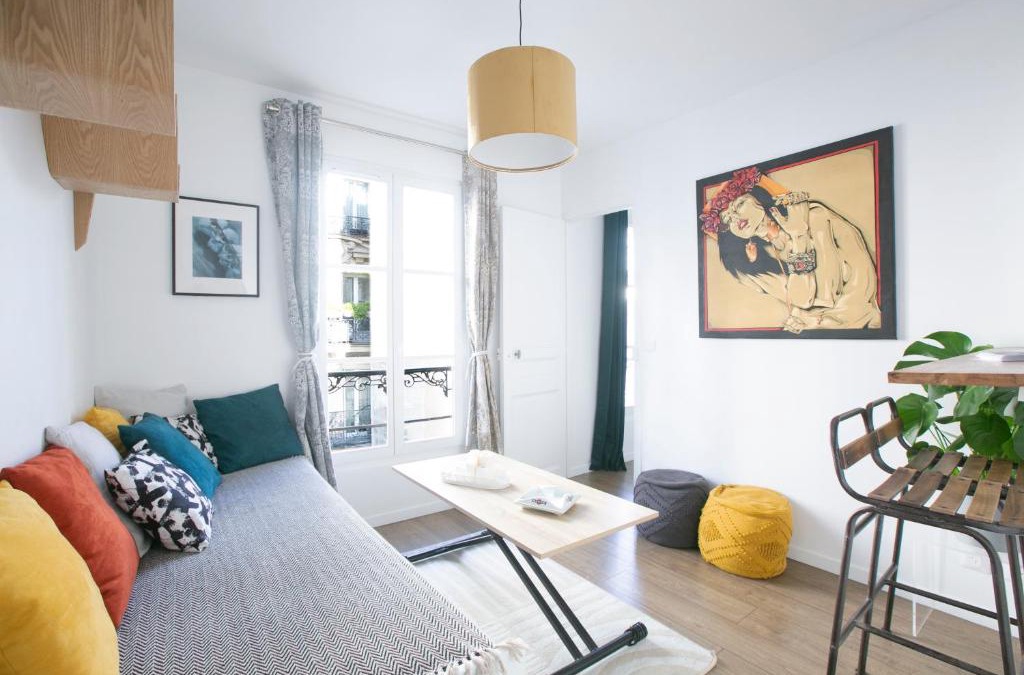 Marais Apartment | Charming 1 Bedroom Marais Hideaway - FB17A