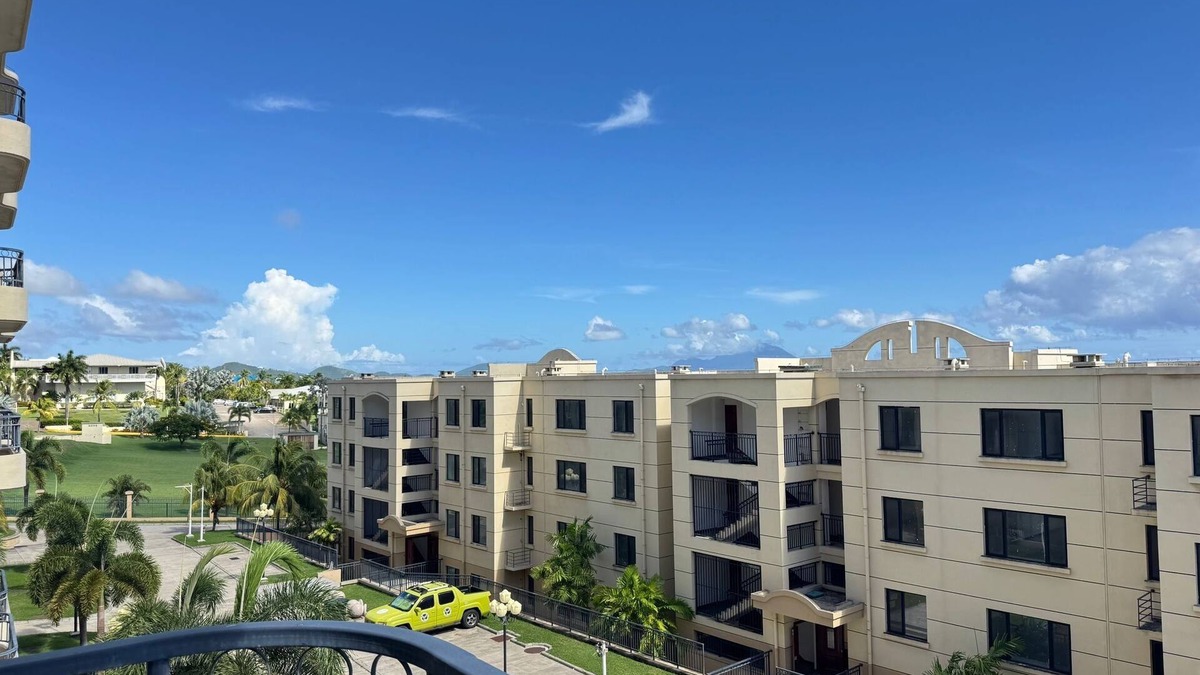 Challengers Resort | Charming 1-bedroom resort in lovely Trinity with AC