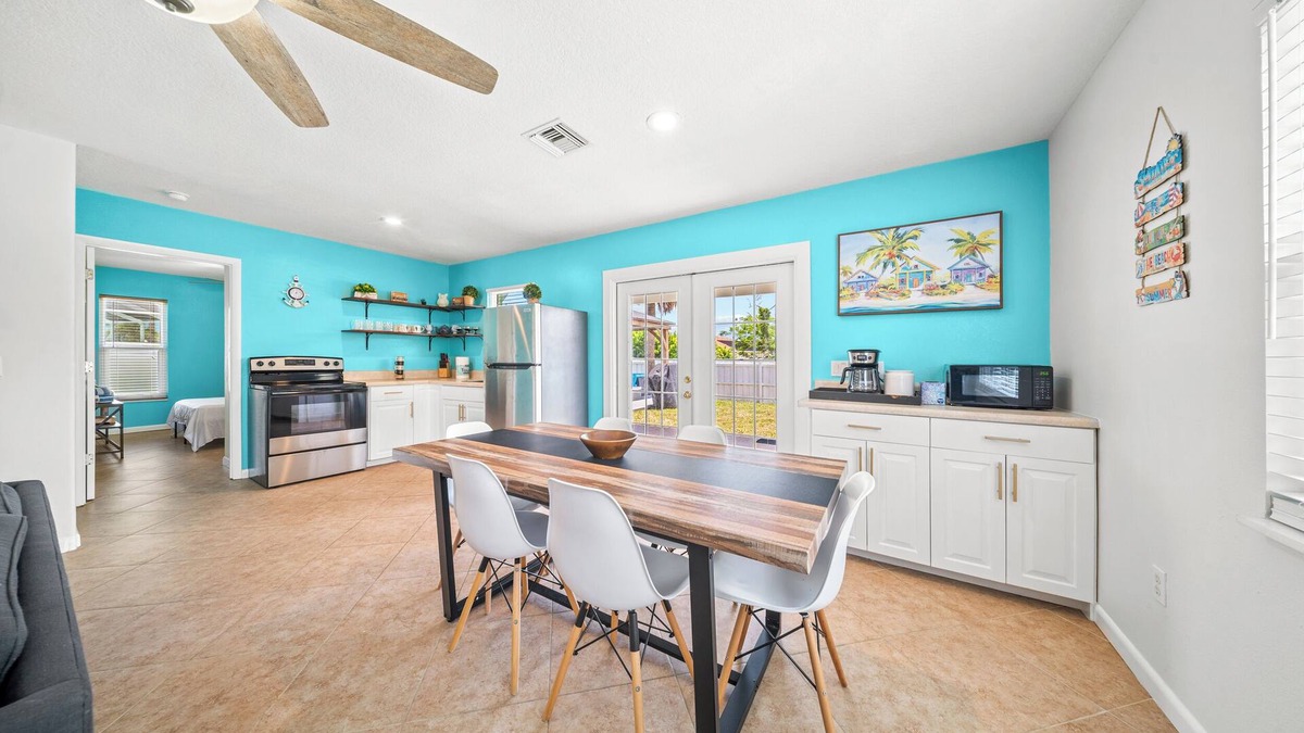 Fort Pierce Apartment | Charming 1-bedroom Beach Apartment with Pool