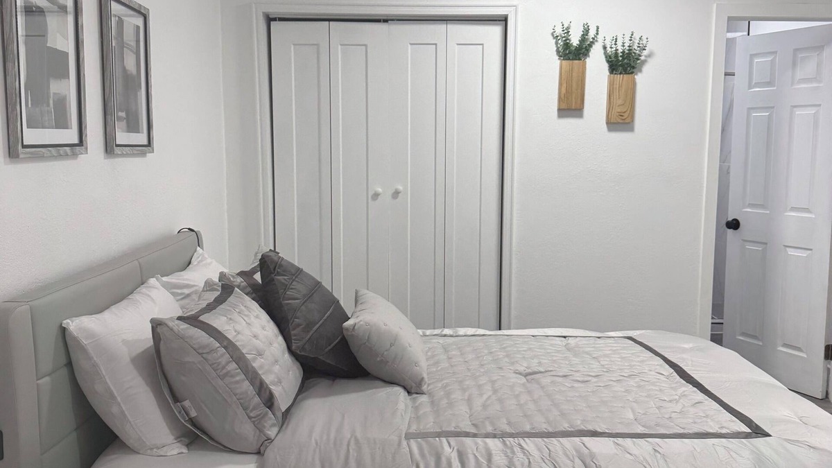 Lehigh Acres Apartment | Charming 1-bedroom apartment with AC, WiFi in enchanting Lehigh Acres