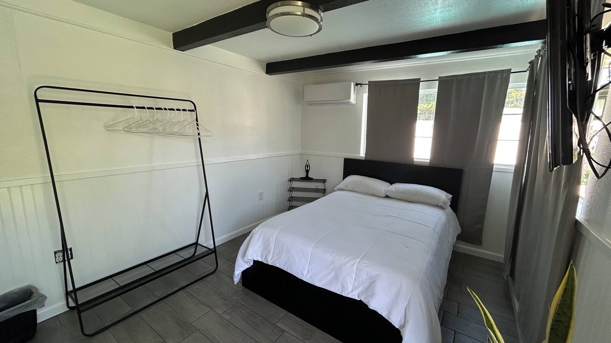 Montclair House | Charming 1-bedroom with WiFi, AC in terrific Montclair with pool
