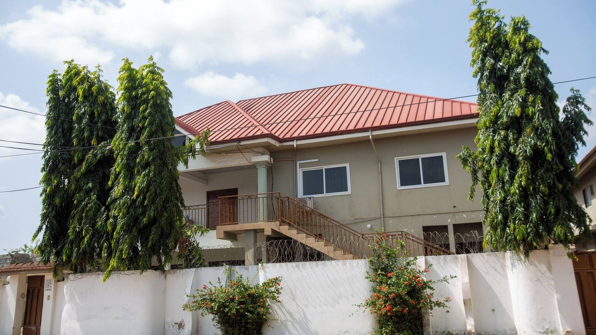 Weija Apartment | Charming 1-bedroom apartment with WiFi & AC close to the West Hills Mall, Accra.