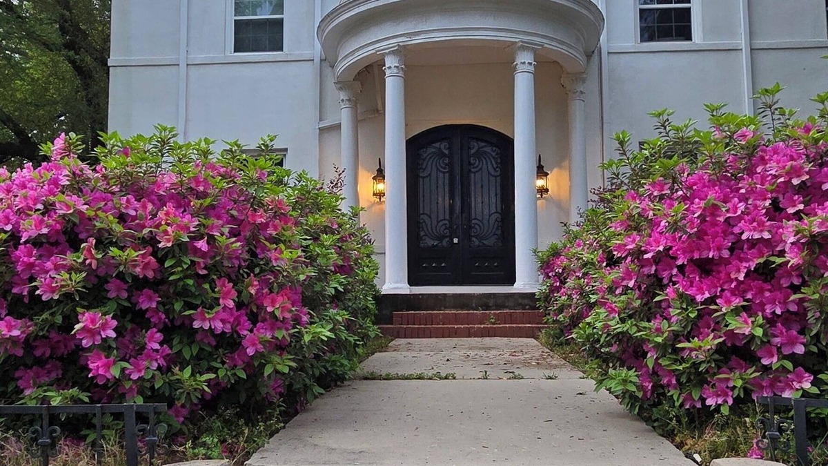 Fairfield Historic District House | Charming 1910 Mediterranean Gem in peaceful Shreveport