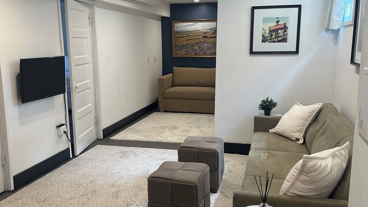 Central Boulder House | Charming 1BD 1,000sf Private Suite, 2 blocks from Pearl Street