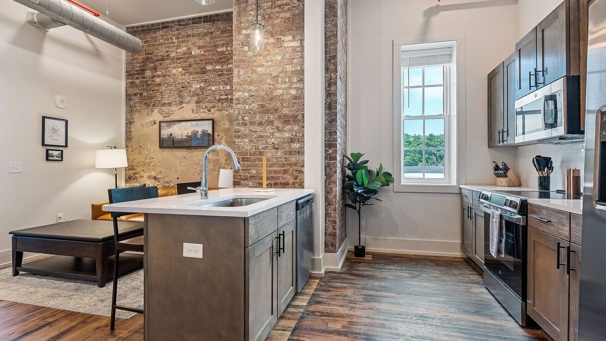 McMinnville Condo | Charming 1BR condo in McMinnville, TN, perfect for a cozy getaway.