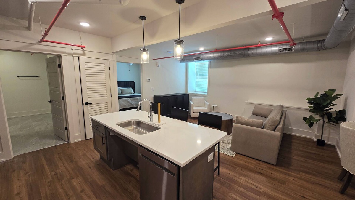 McMinnville Condo | Charming 1BR condo in McMinnville, TN, perfect for a cozy getaway.