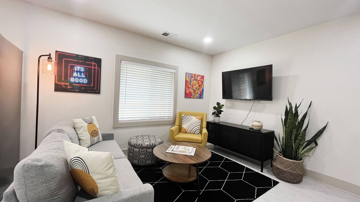 Donelson House | Charming 1br minutes to the Airport and Music City