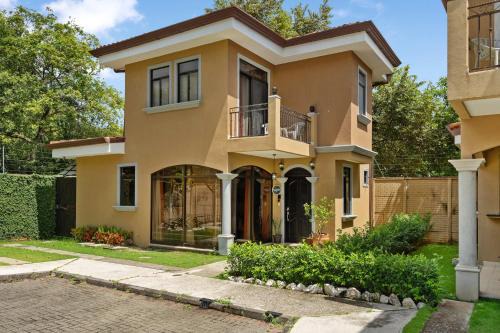 Coco House | Charming 2 BD Villa with Pool Access