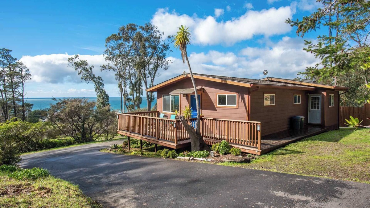 Gualala House | Charming 2 BDR for 6 w/Ocean Views!