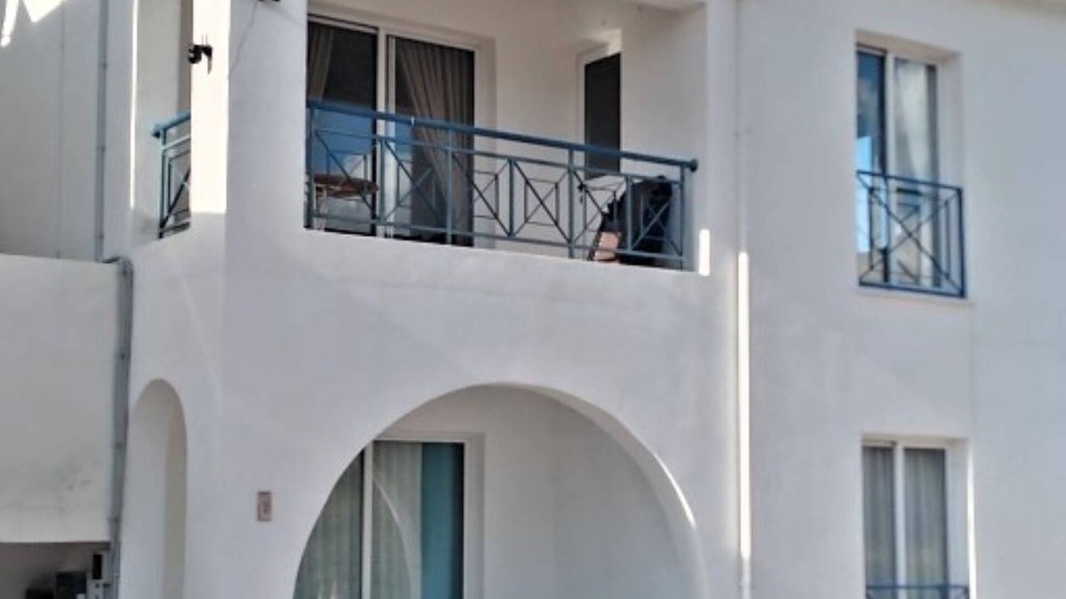 Polis Apartment | Charming 2-bed apartment in Polis Chrysochous with WiFi, AC for a perfect stay