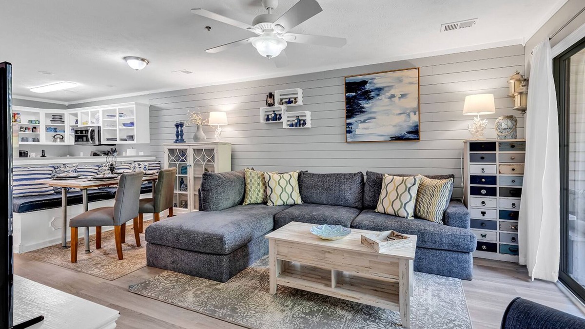 Pawleys Island Condo | Charming 2 Bed 2 Bath True Blue Pawleys Island Golf, Pools, & Beach 5 min drive!