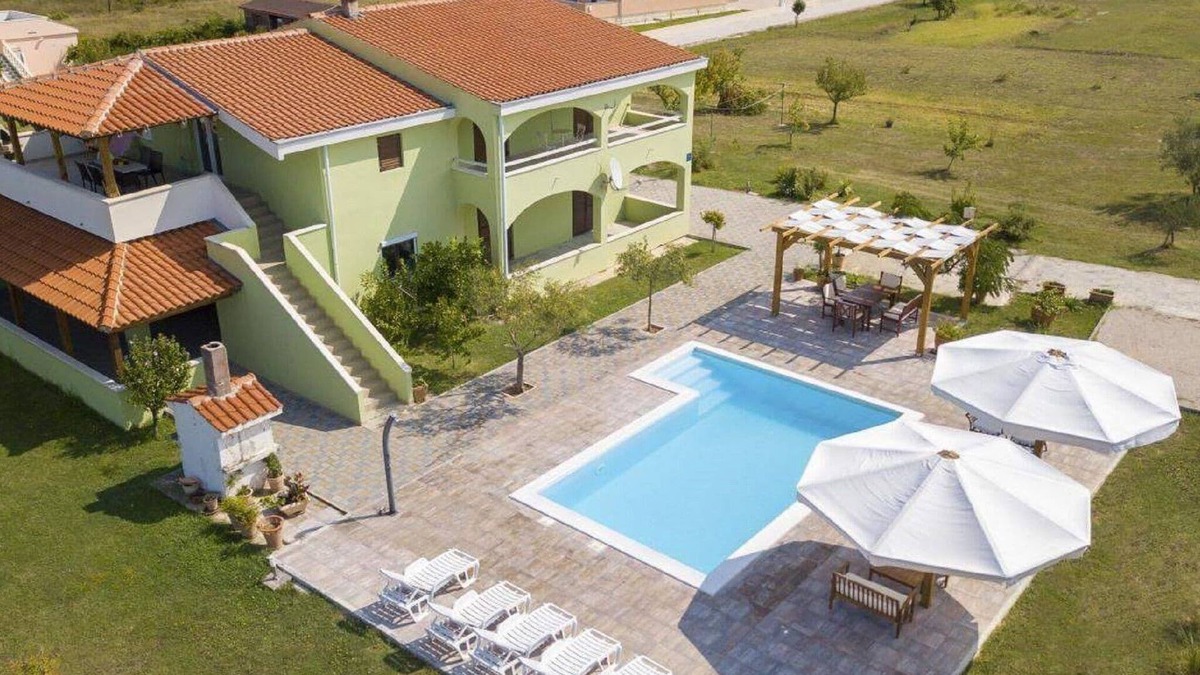 Ljubac Apartment | Charming 2-Bed Apartment