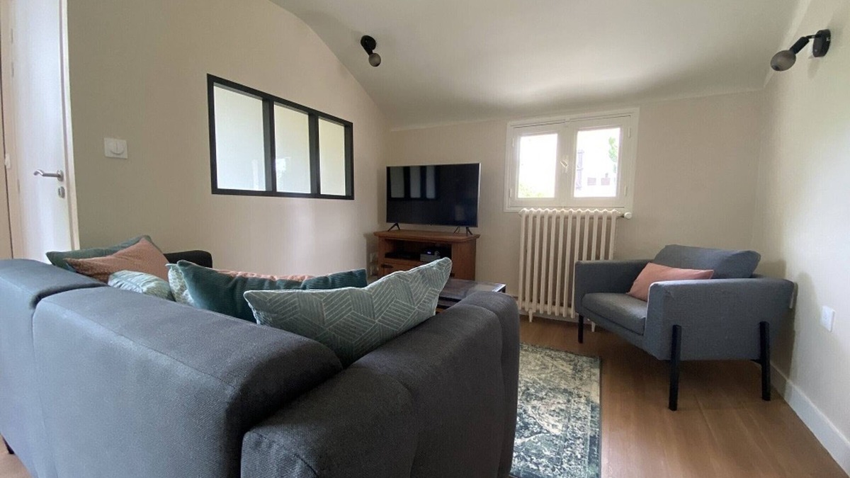 La Roche-Posay Apartment | Charming 2-Bedroom Apartment with Garden, Near Thermes du Connétable