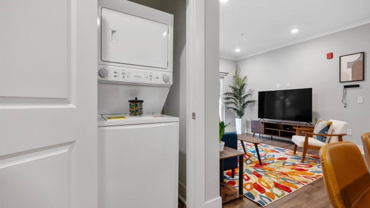 Port Wentworth Apartment | Charming 2-bedroom apartment with AC, WiFi in welcoming Port Wentworth