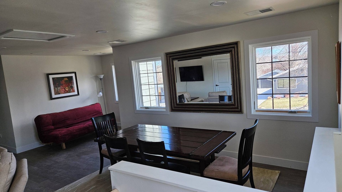 University Park House | Charming 2-bedroom 2 Bath Second Story of Home, with AC, WiFi in amazing Denver