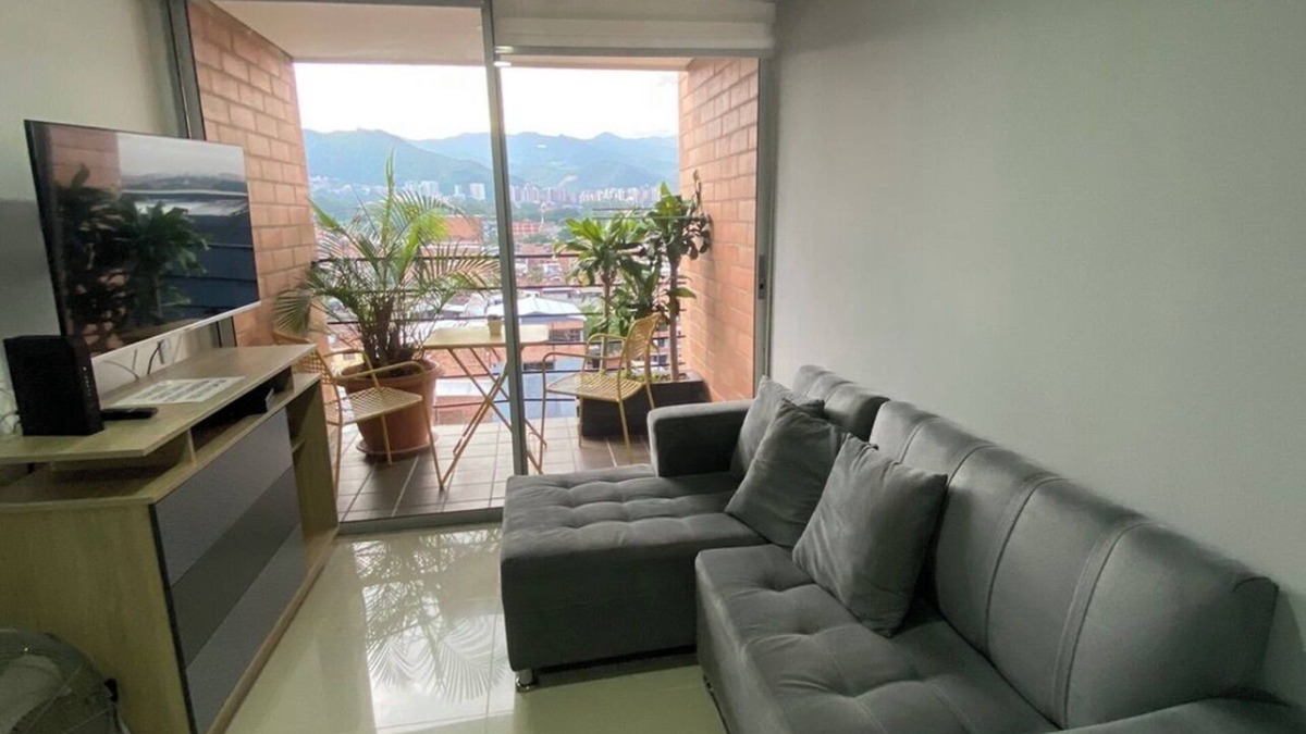 Guayabal Apartment | Charming 2 Bedroom/2 Full Bath Apartment in Medellin w/WiFi