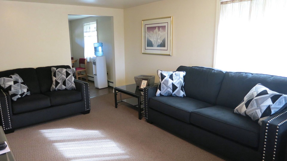 North Pole Apartment | Charming 2-bedroom apt in fabulous North Pole with WiFi just outside City limits