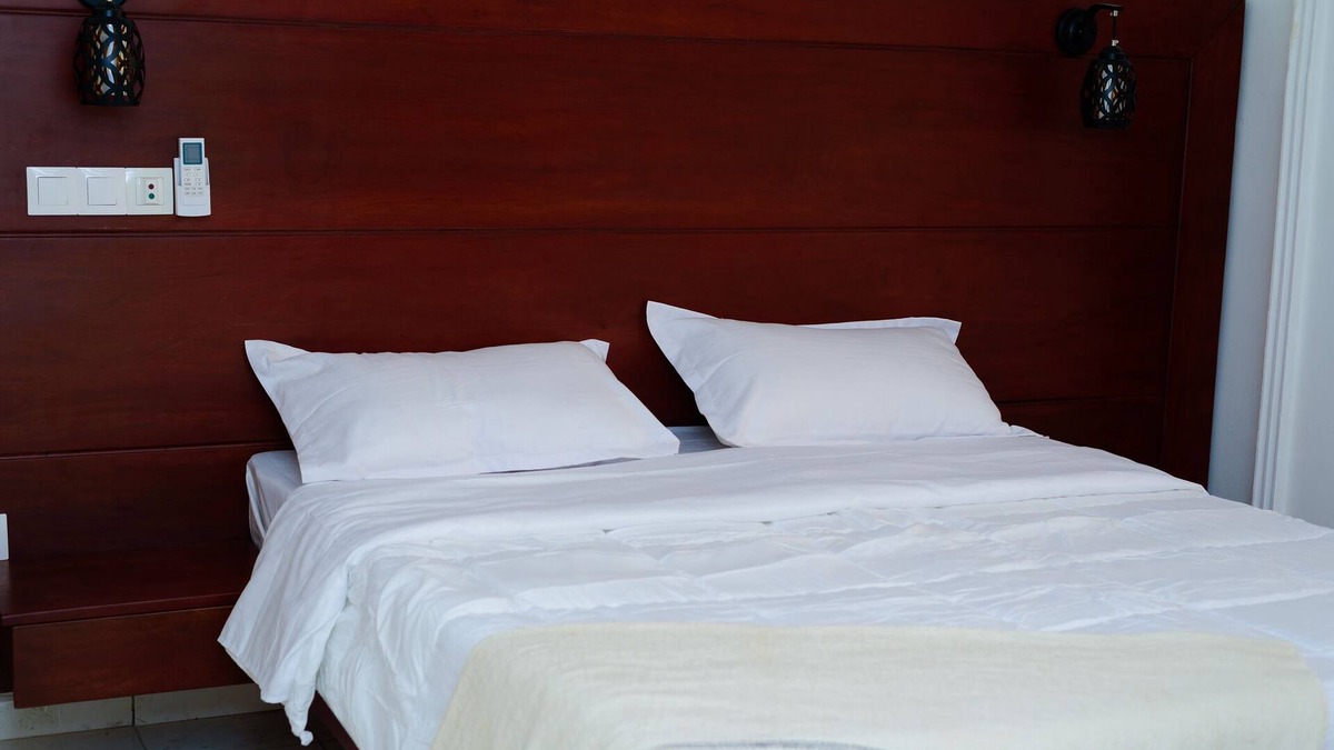 Yaounde Apartment | Charming 2-bedroom apartment in excellent Yaounde with AC, WiFi