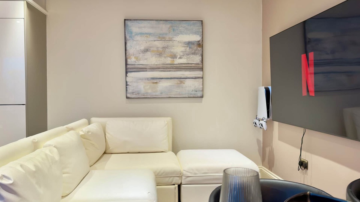 Pimlico Apartment | Charming 2 bedroom apartment with garden in Westminster! Rare find!