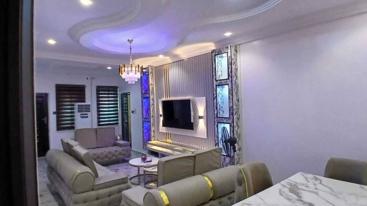 Ibadan Apartment | Charming 2-bedroom apartment with WiFi, AC in pleasant Ibadan