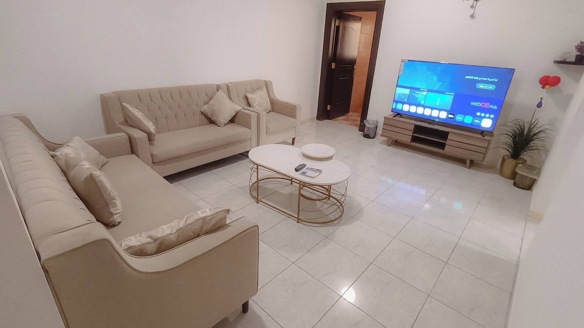 Dammam Apartment | Charming 2-bedroom apartment in marvelous Dammam with WiFi, AC
