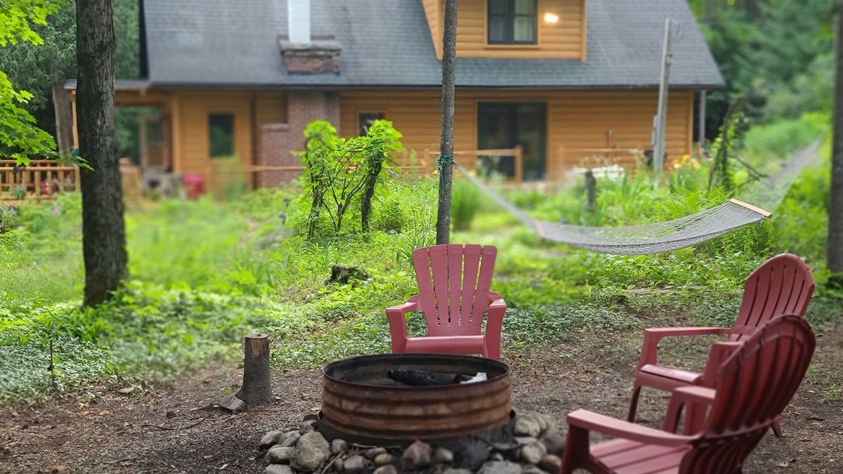 Vanderbilt Cabin | Charming 2-bedroom cabin in delightful Vanderbilt with WiFi, AC