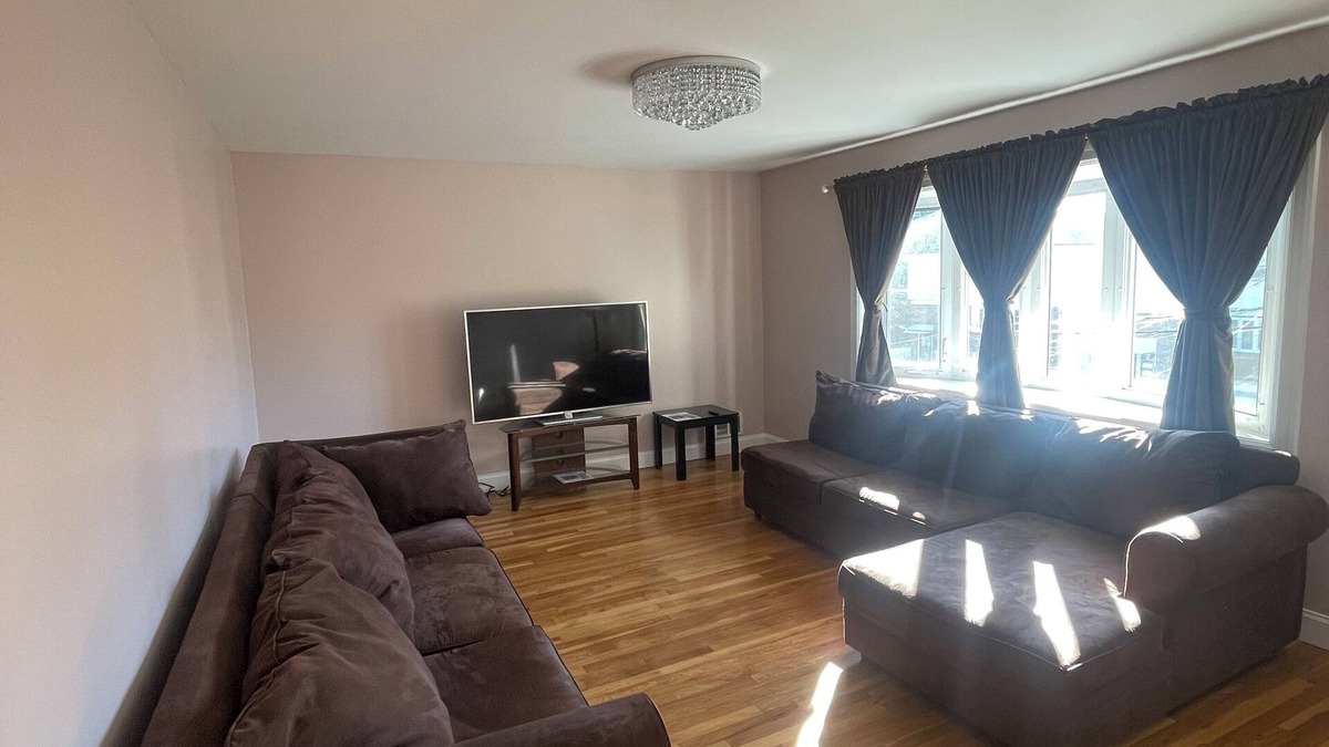Vauxhall Condo | Charming 2-bedroom condo, 10 minutes from Newark airport, with private parking.