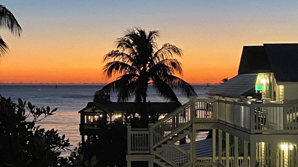 Uptown - Upper Duval Resort | Charming 2-bedroom condo at the spectacular Coconut Beach Resort Nov 15-22-2025