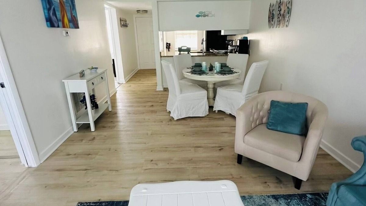 Temple Terrace Condo | Charming 2-bedroom condo freshly renovated in wonderful Tampa USF